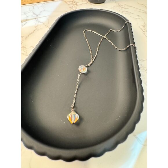 Sterling Silver Y Necklace with Iridescent Glass Beads. - Picture 3 of 4